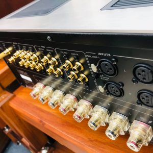 Luxman L 507uX mat sau phai