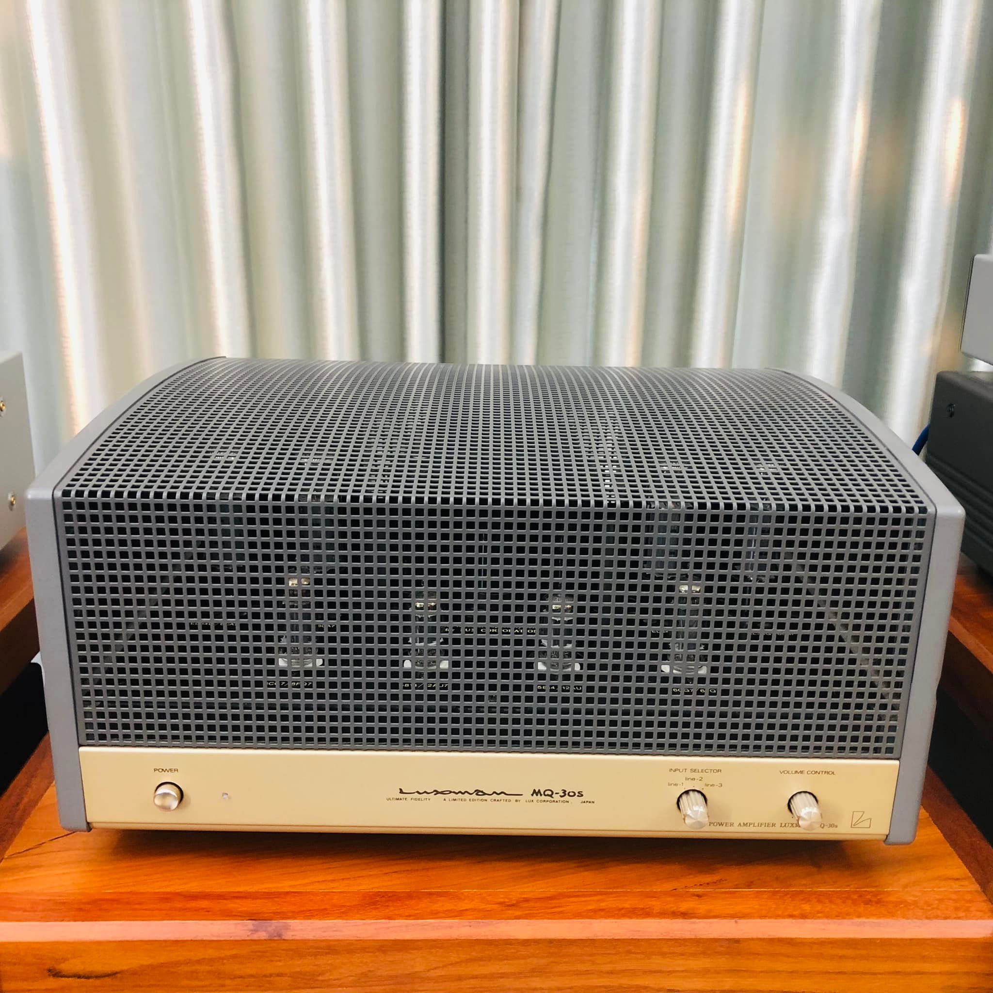 Amply nghe nhạc Luxman MQ-30s - Thanh Hà Audio