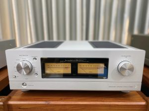 Âm ly nghe nhạc LUXMAN L-590A