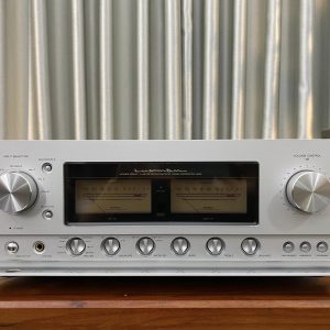 LUXMAN L-590A mat truoc