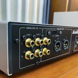 LUXMAN DA-200 ngo vao