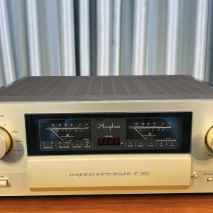 ACCUPHASE E-360 mat truoc
