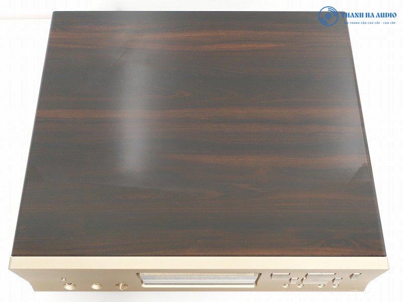 LUXMAN D-10 mat tren