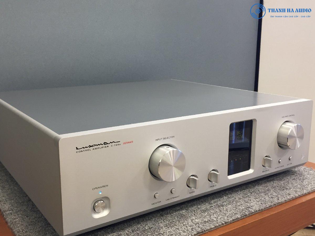 Luxman C700U goc trai