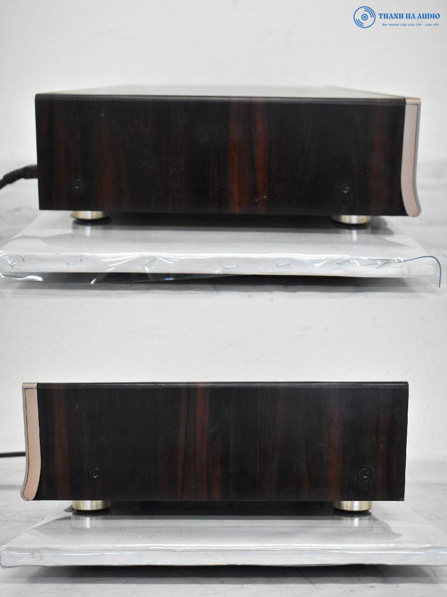 Luxman D700s canh ben