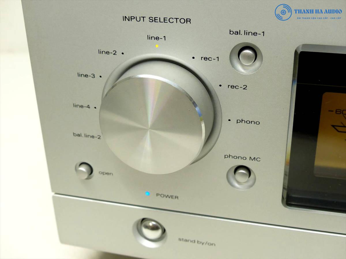 Luxman L-590AII goc trai