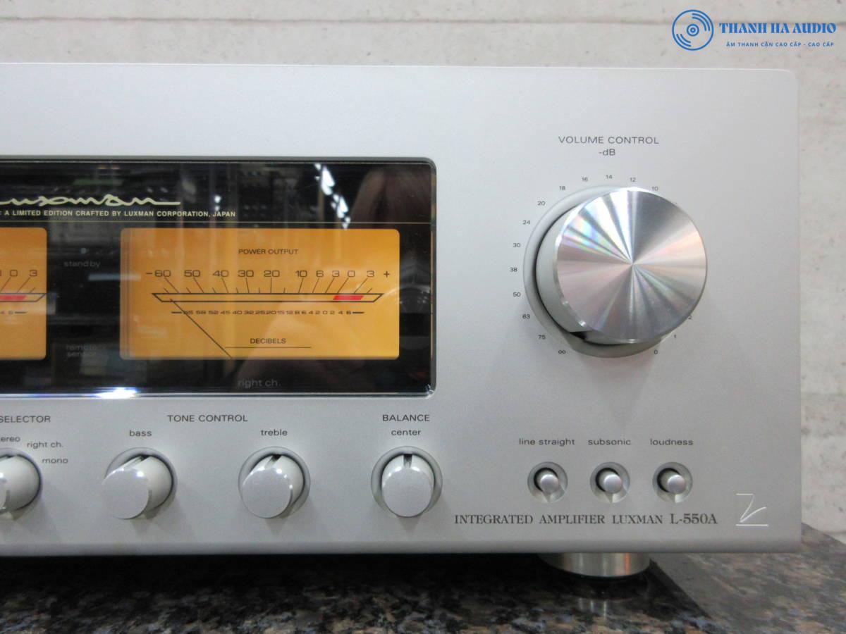 Luxman L550A goc phai